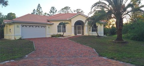 915 Roosevelt Avenue Lehigh Acres FL 33936