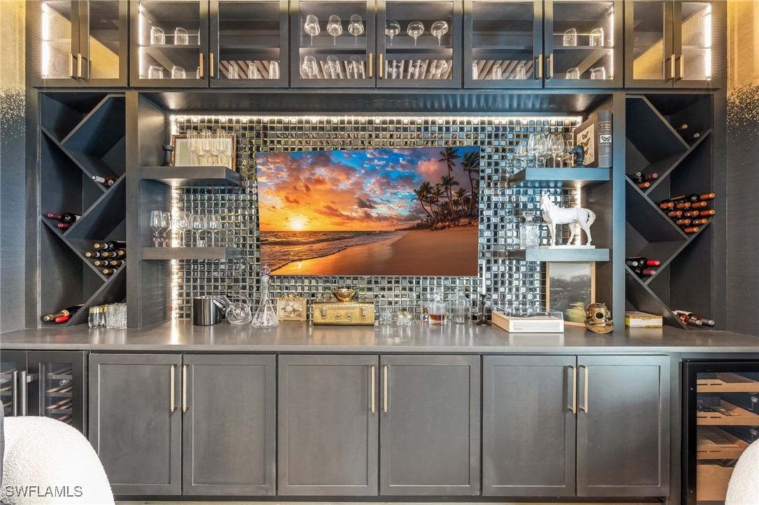 160 SW 52nd Terrace