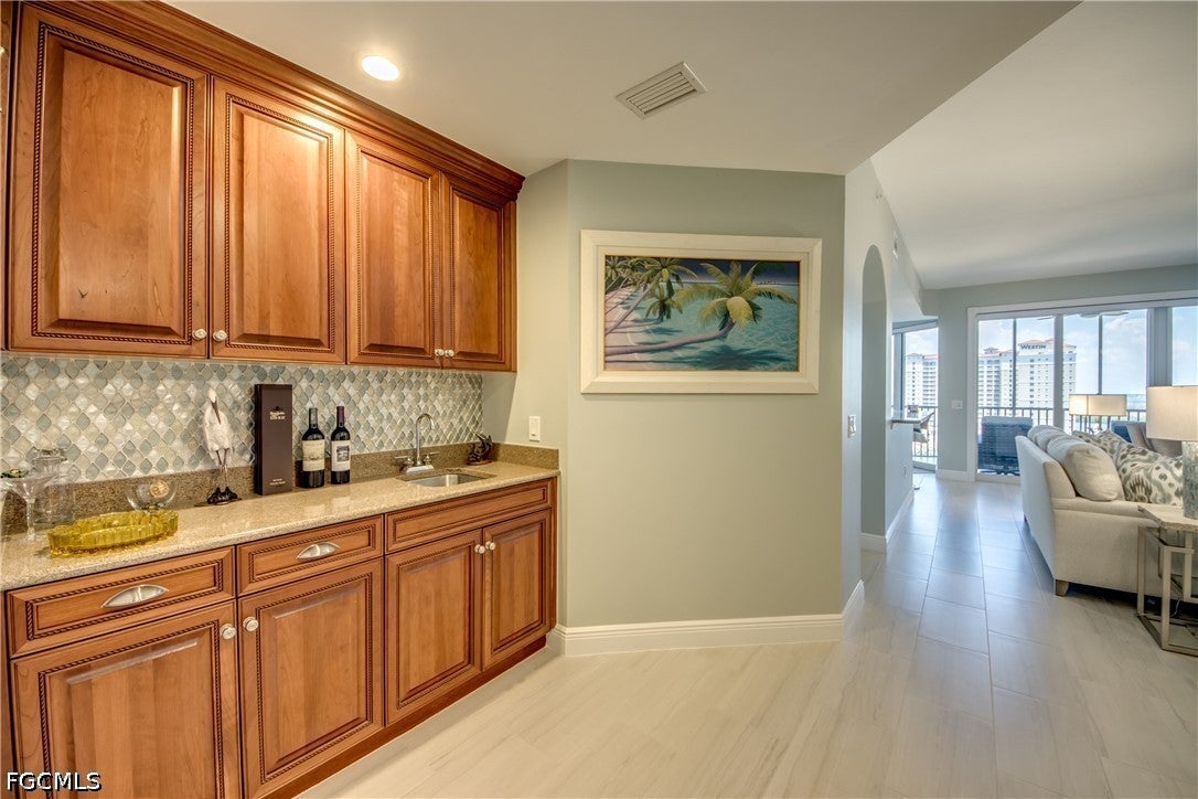 6081 Silver King Boulevard 1002