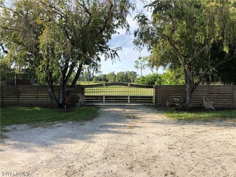 A home in CLEWISTON