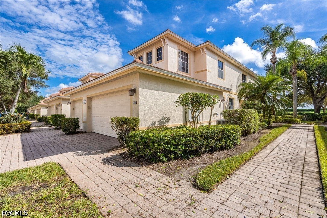 3030 Meandering Way 102