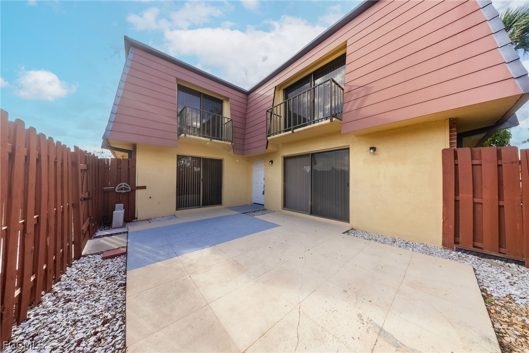 1570 Park Meadows Drive 1