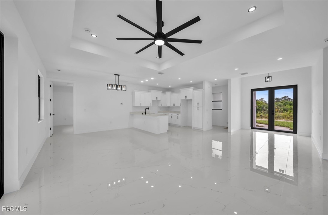 731 Camilla Street E