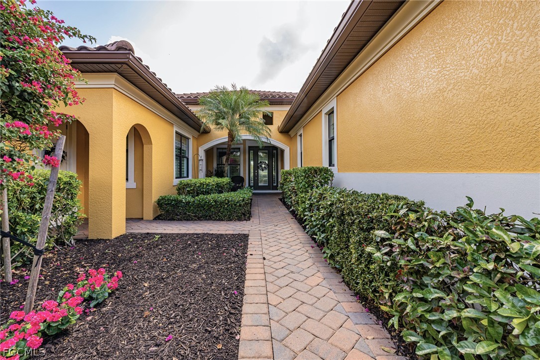 10024 Avalon Lake Circle