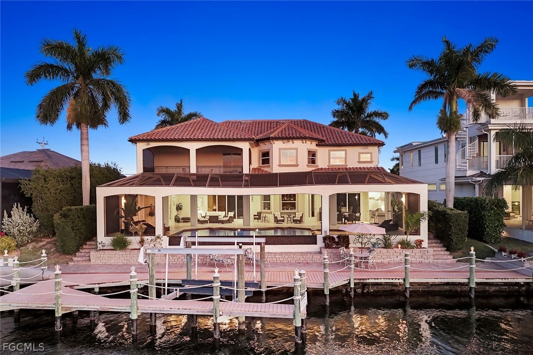 3820 Surfside Boulevard