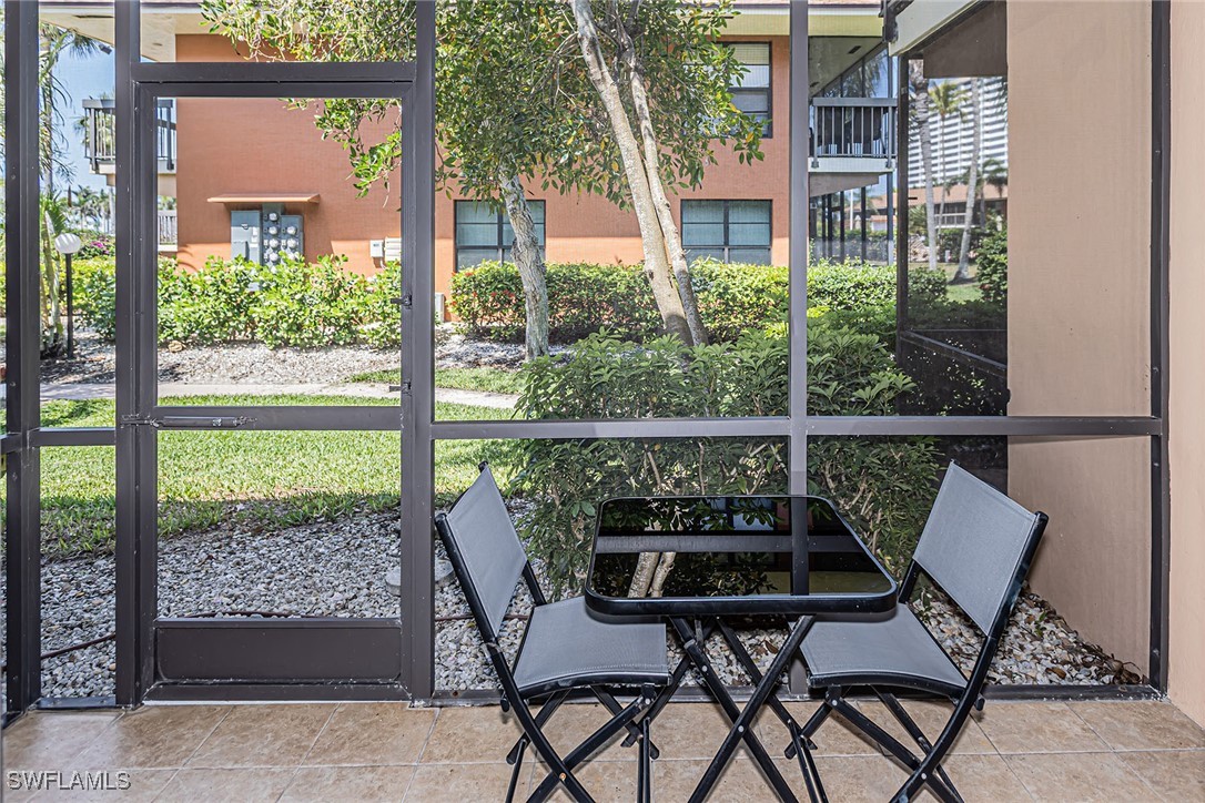 20 Greenbrier Street 3-105