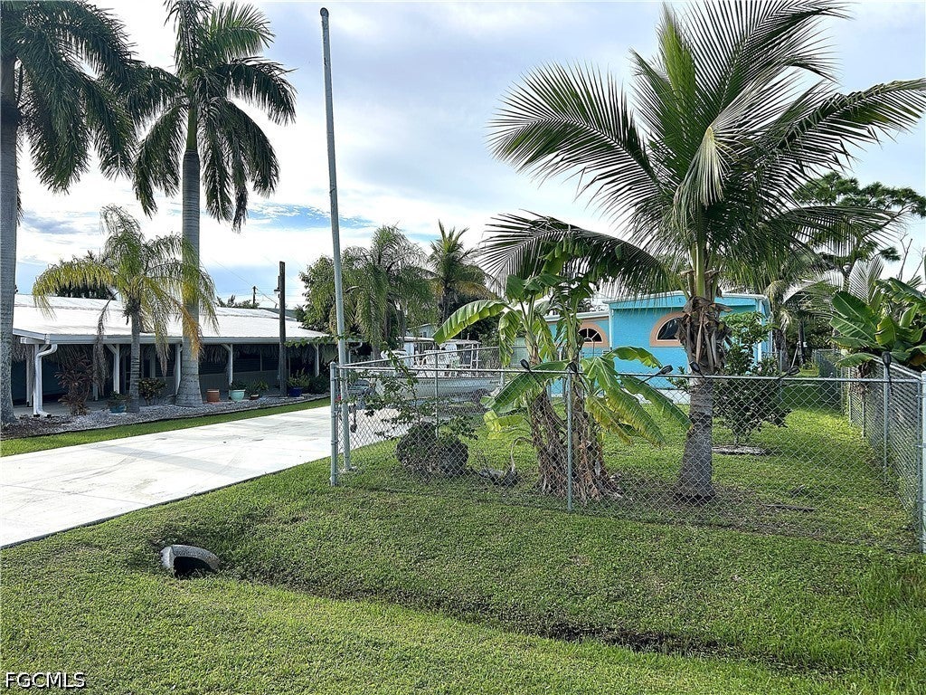 5489 Meadowlark Lane