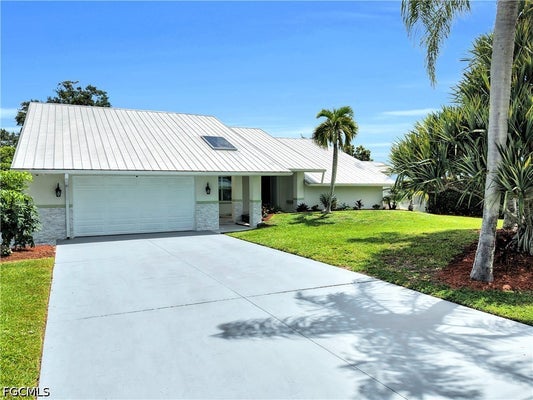 13808 RIVER FOREST DR, FORT MYERS, FL 33905 - Image ed9b6cba5ea593bd7f0bb45cf8bc5163/3325580237