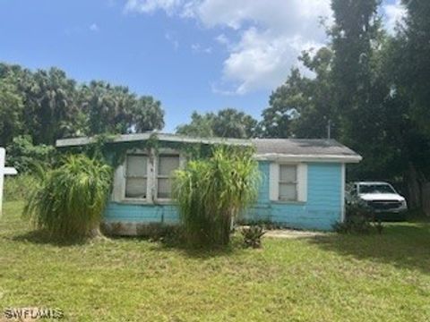 537 State Street North Fort Myers FL 33903