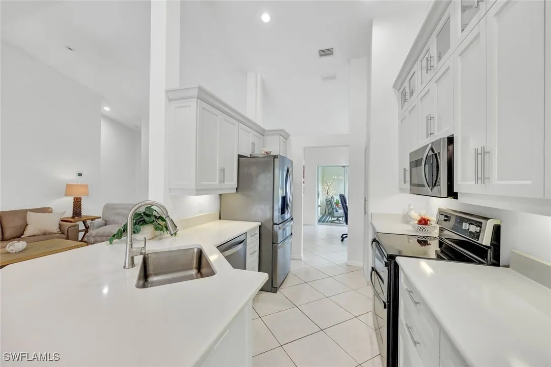 Naples, Florida 34110, United States, 3 Bedrooms Bedrooms, ,2 BathroomsBathrooms,Residential,Active,255276