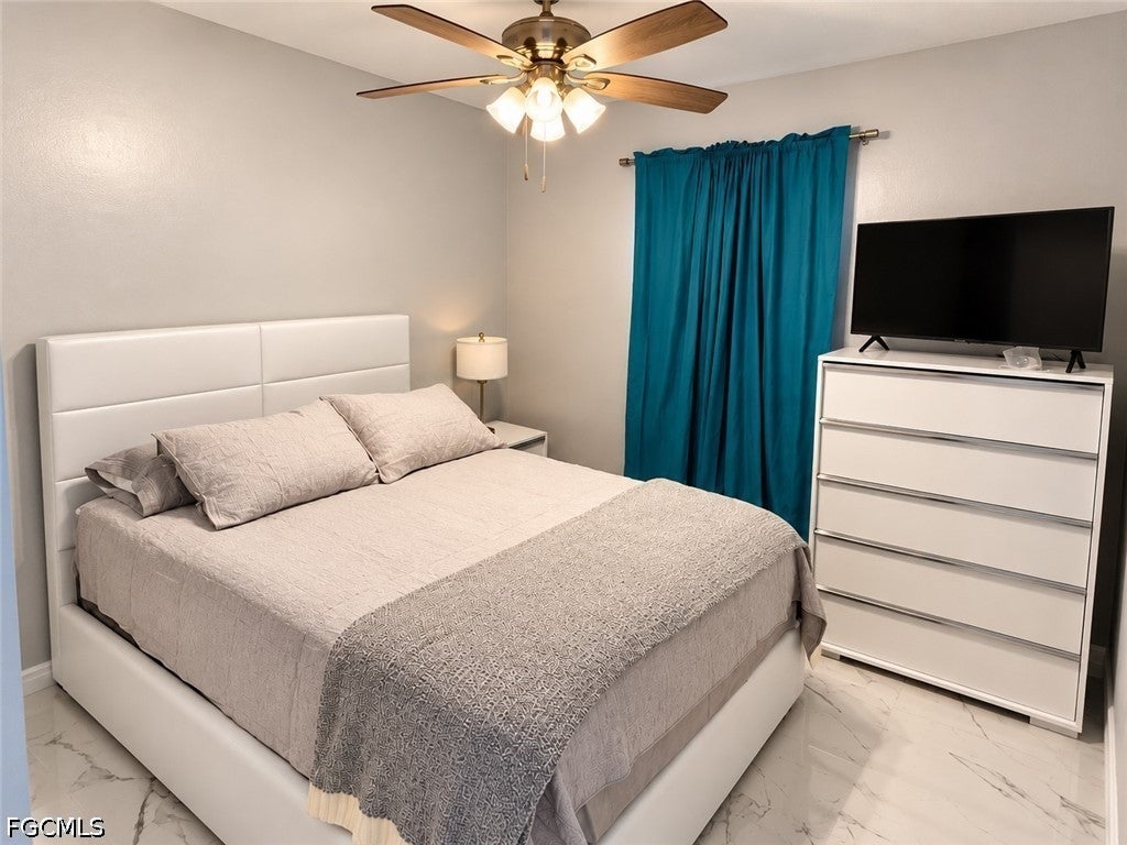 2510/2512 NW 15th Place