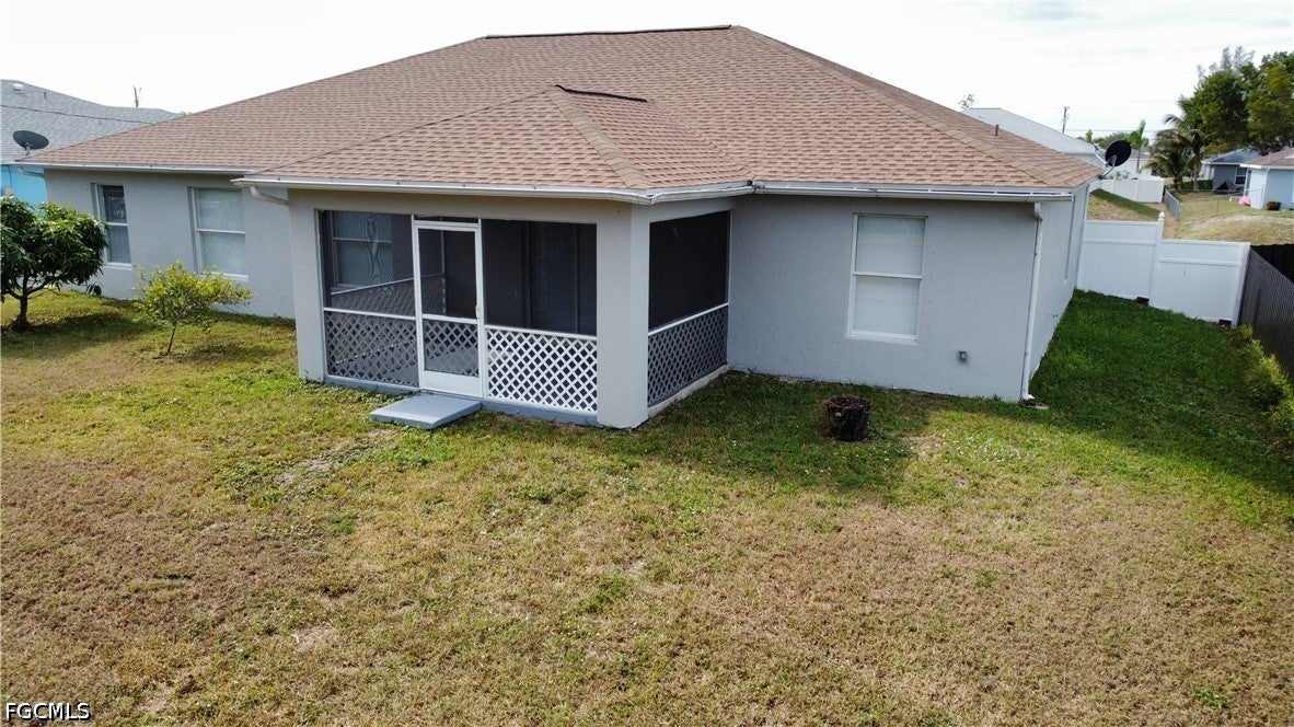 3025 NE 6th Place