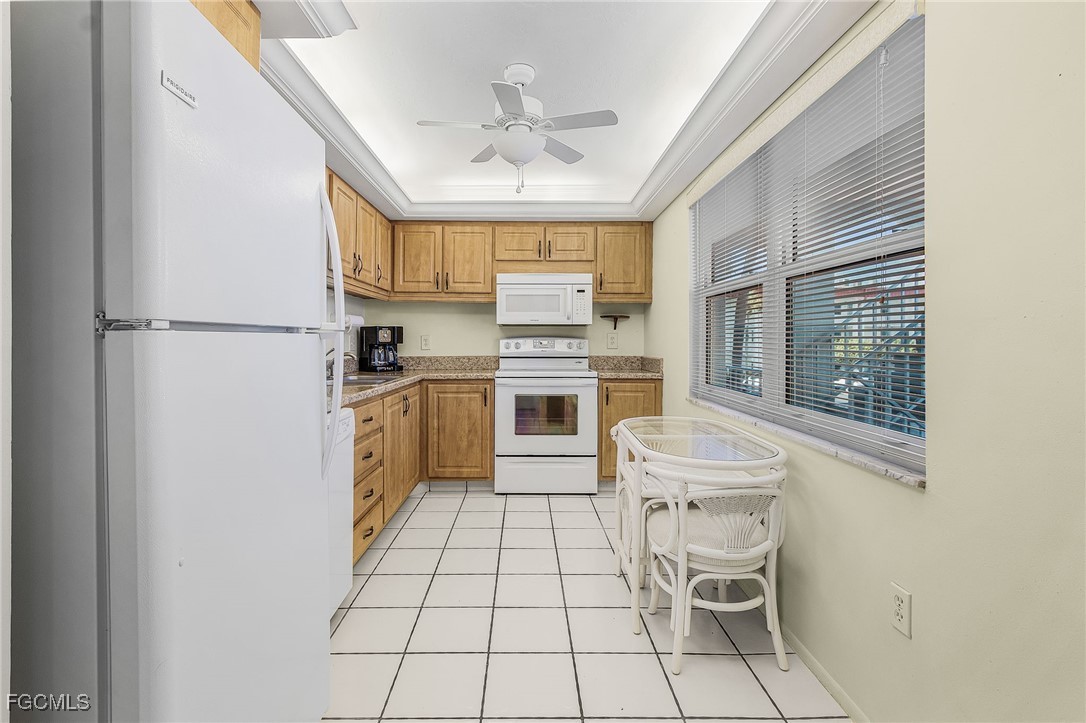 1700 Pine Valley Drive 211