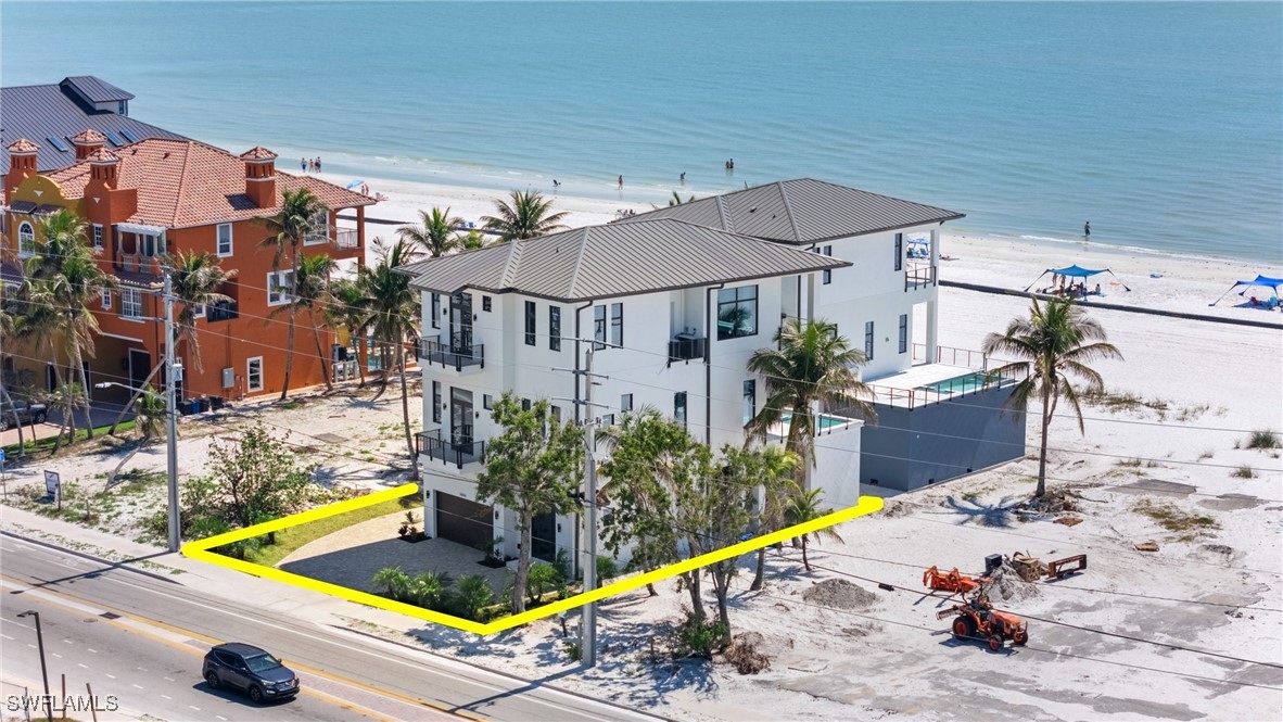 3050 Estero Boulevard