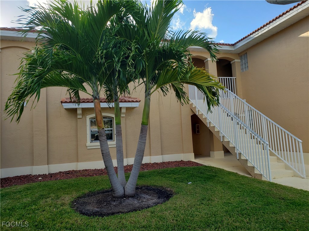 4520 Skyline Boulevard 208