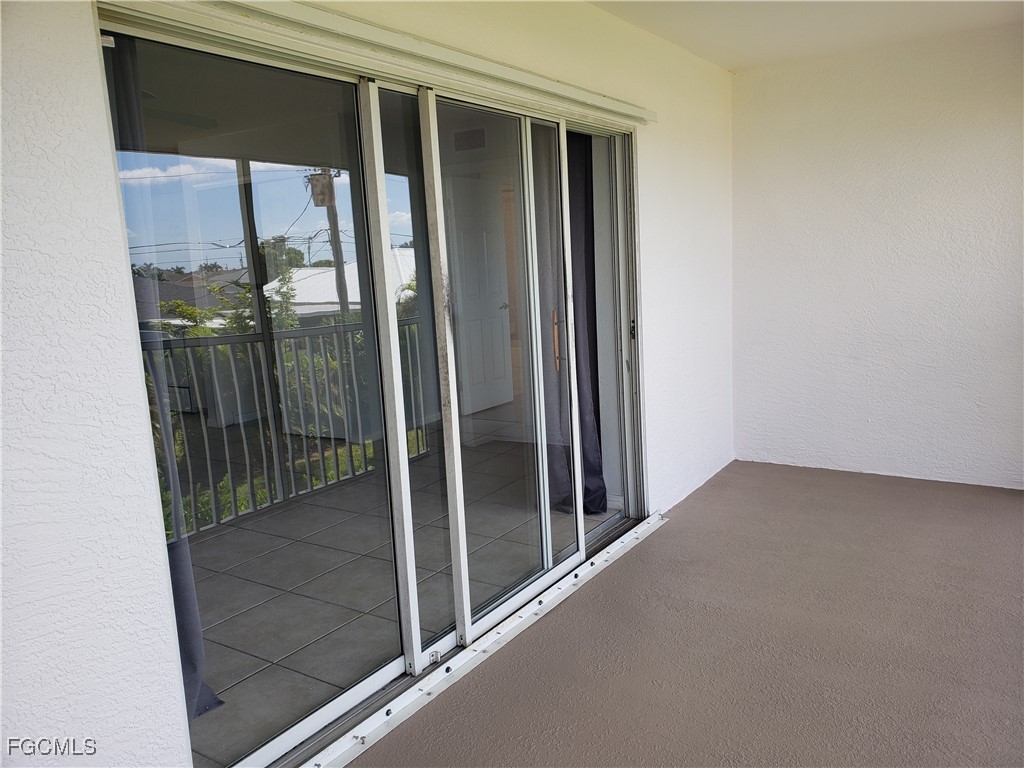 4520 Skyline Boulevard 208