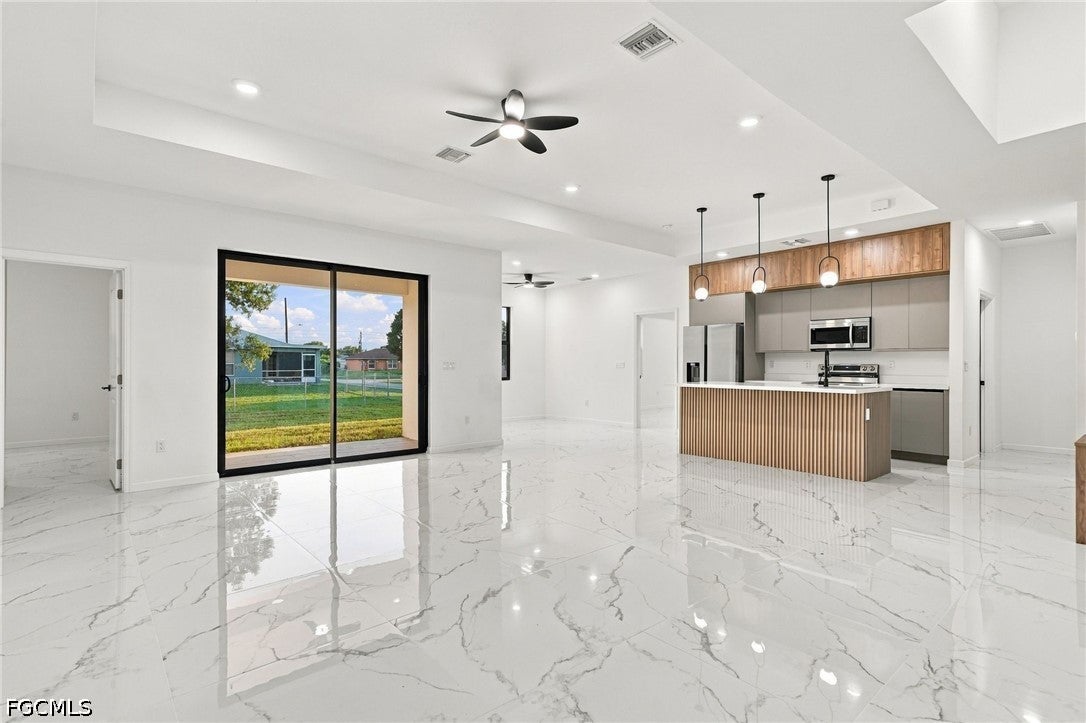 5231 6TH Street W