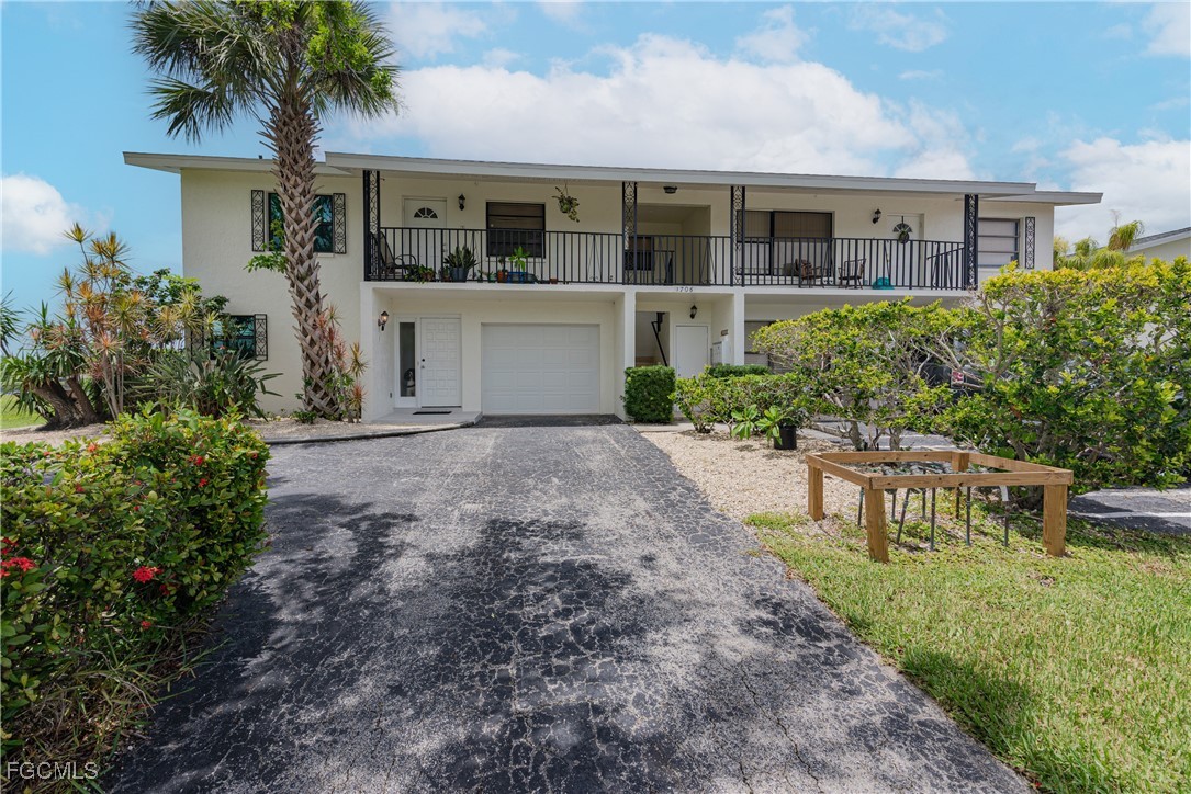 1706 sandy Circle