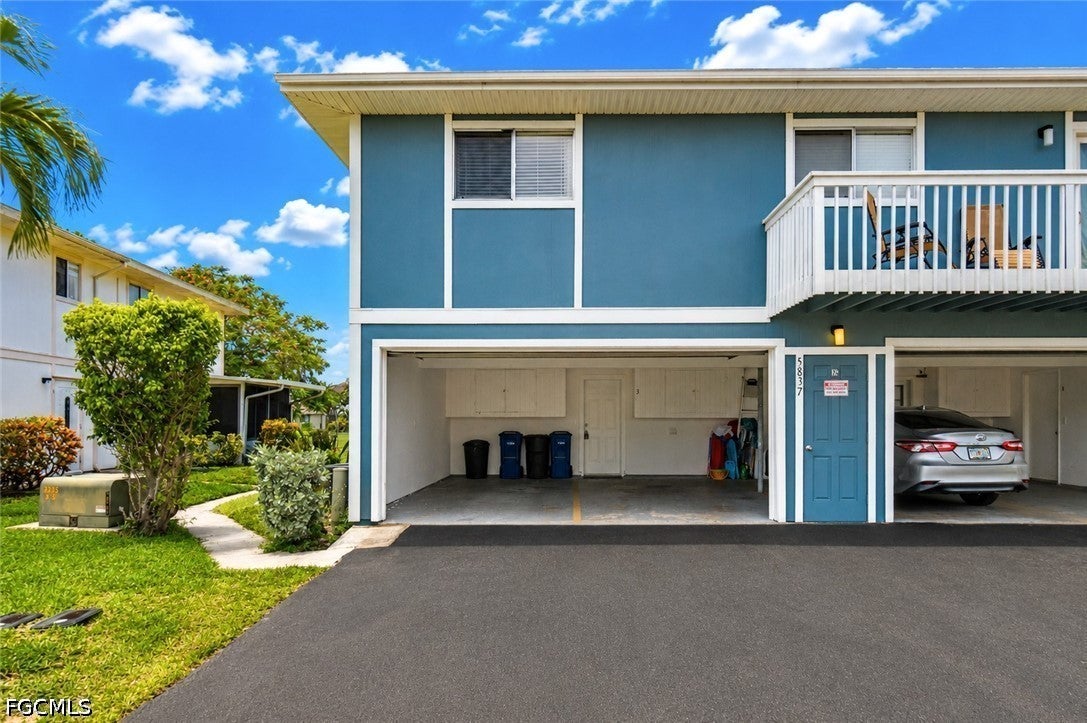 5837 Queen Elizabeth Way 3