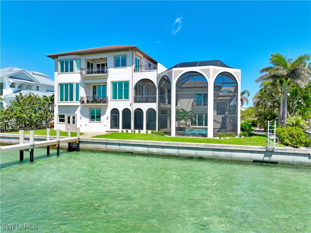 26 Dolphin Circle
