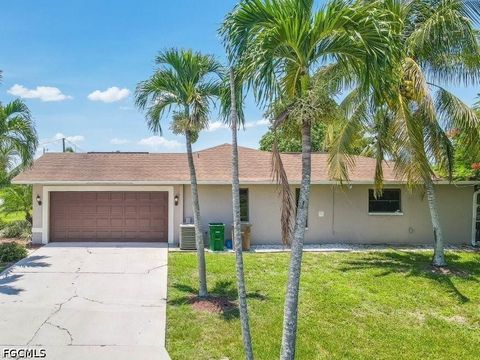 Photo of 2518 SE 19th Avenue, Cape Coral, FL 33904 (MLS # 2026020323)