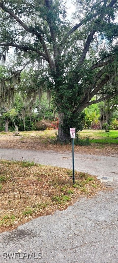 27035 Leitner Lane Bonita Springs FL 34135