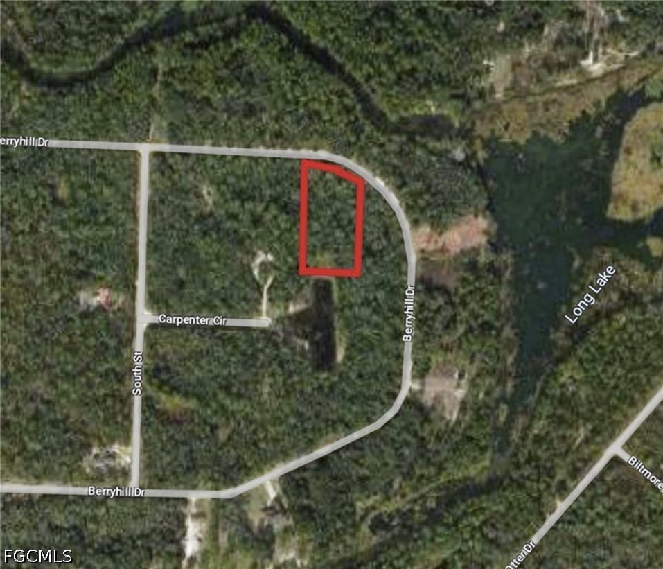 Photo 1 of 10 — 34287 Berryhill Drive, Webster, FL 33597