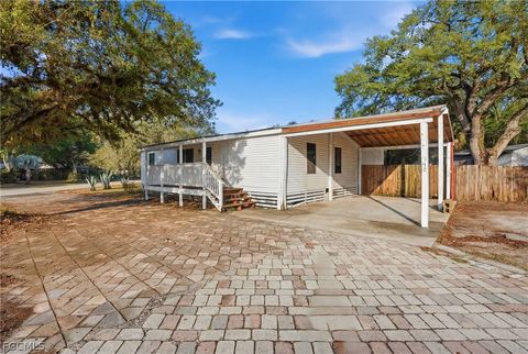 740 Bennett Avenue Labelle FL 33935