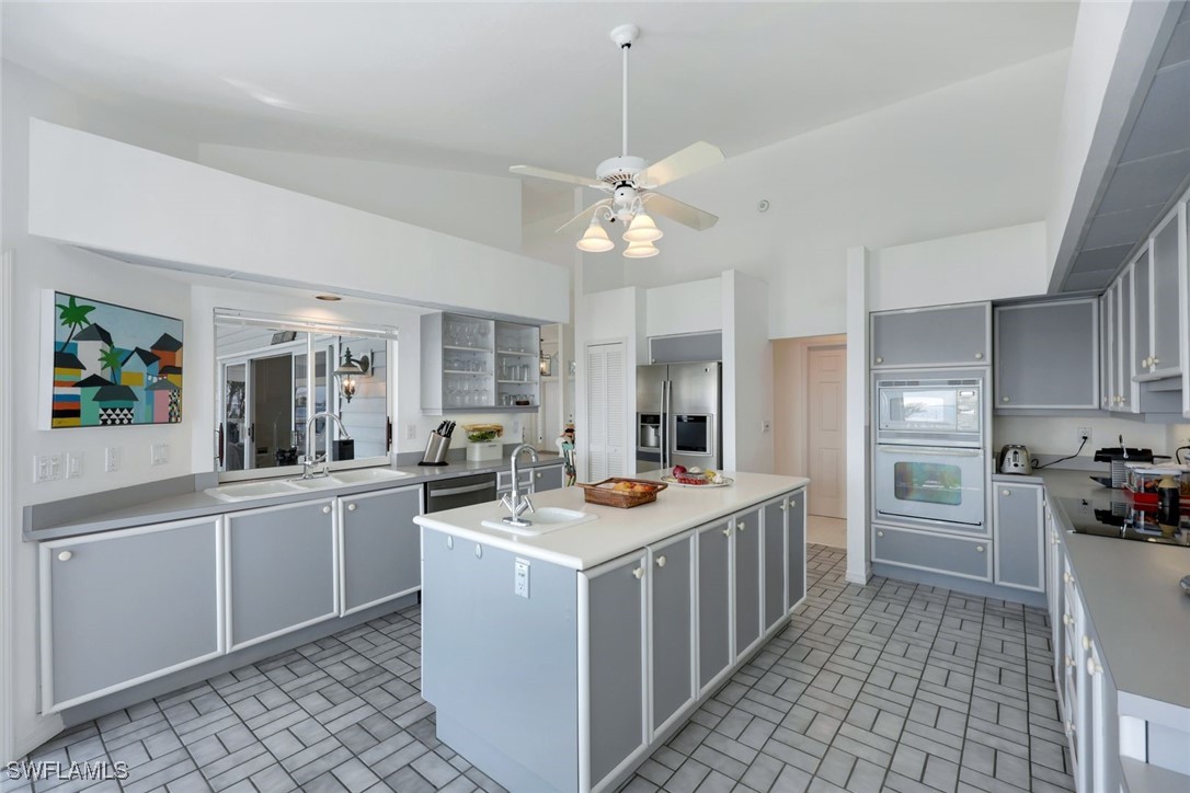 656 Coral Drive