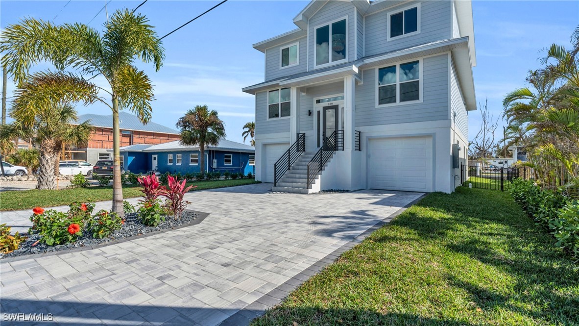 180 Flamingo Street