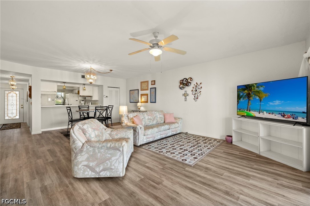 1901 Clifford Street 202