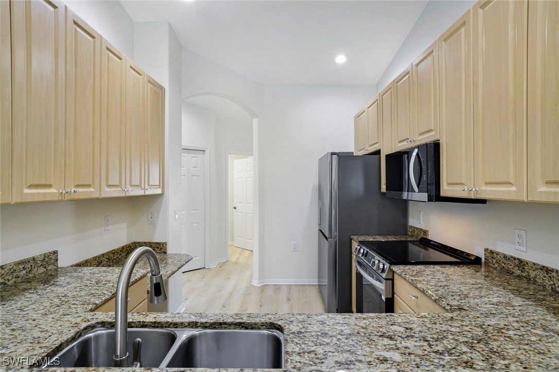 6187 Mandalay Circle 32
