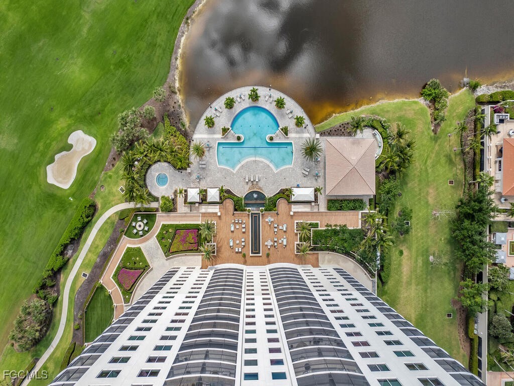 4800 Pelican Colony Boulevard 304