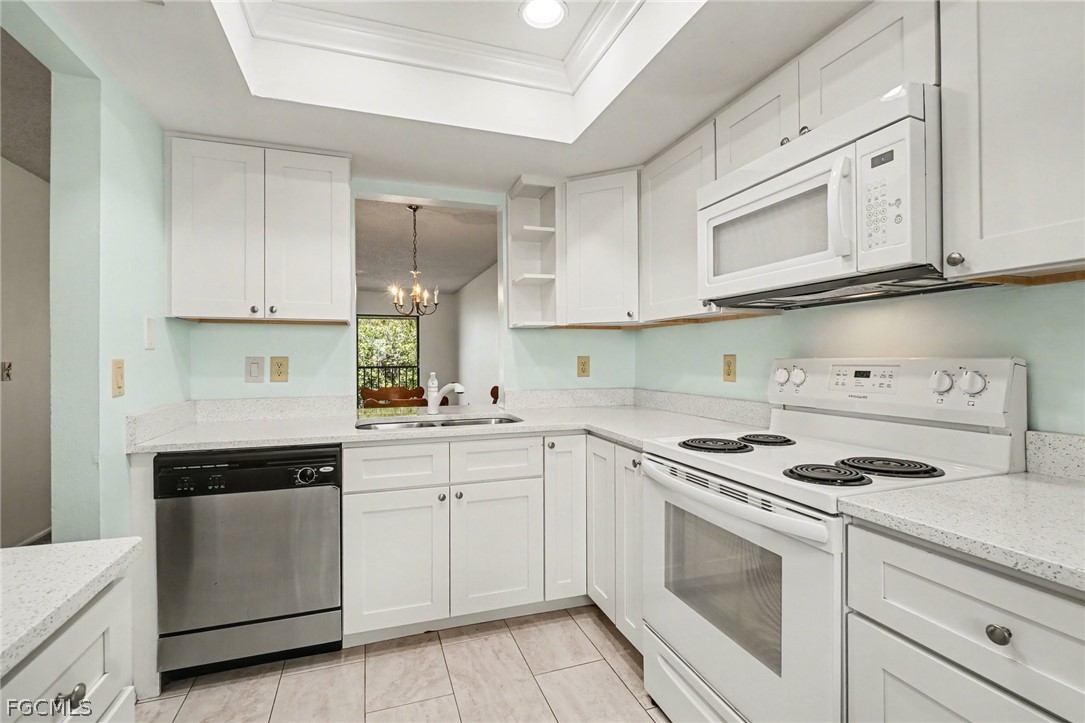 423 Cape Coral Parkway W 203 (207)