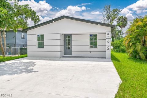 2219 Carver Avenue Fort Myers FL 33916