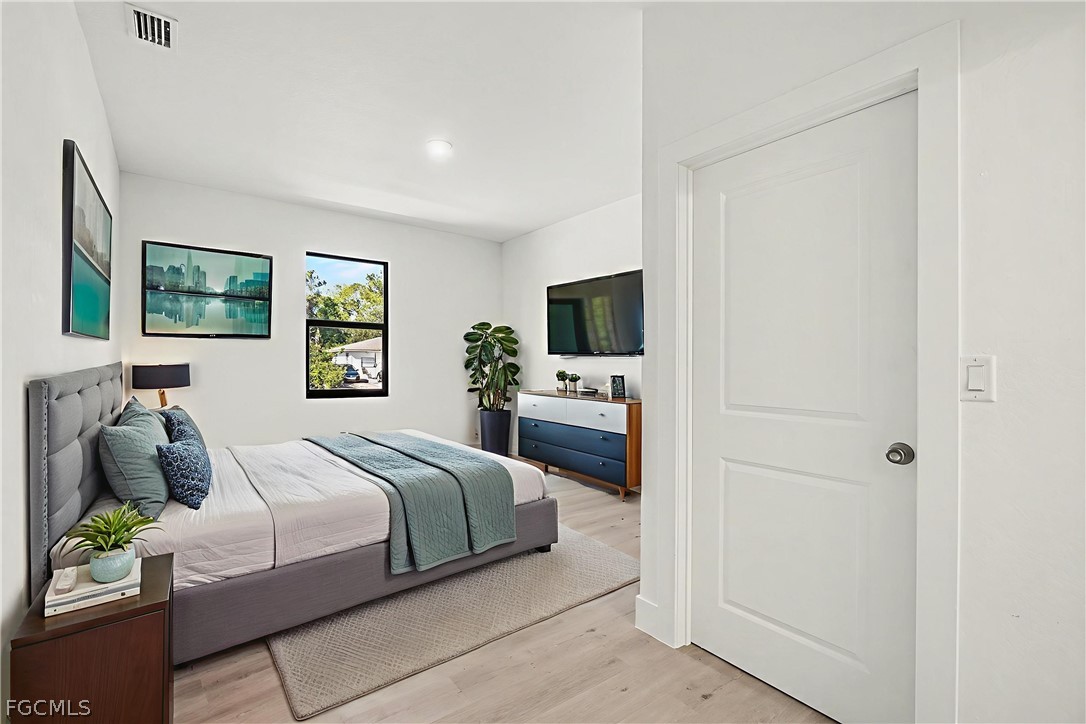 225/227 Ivan Avenue S