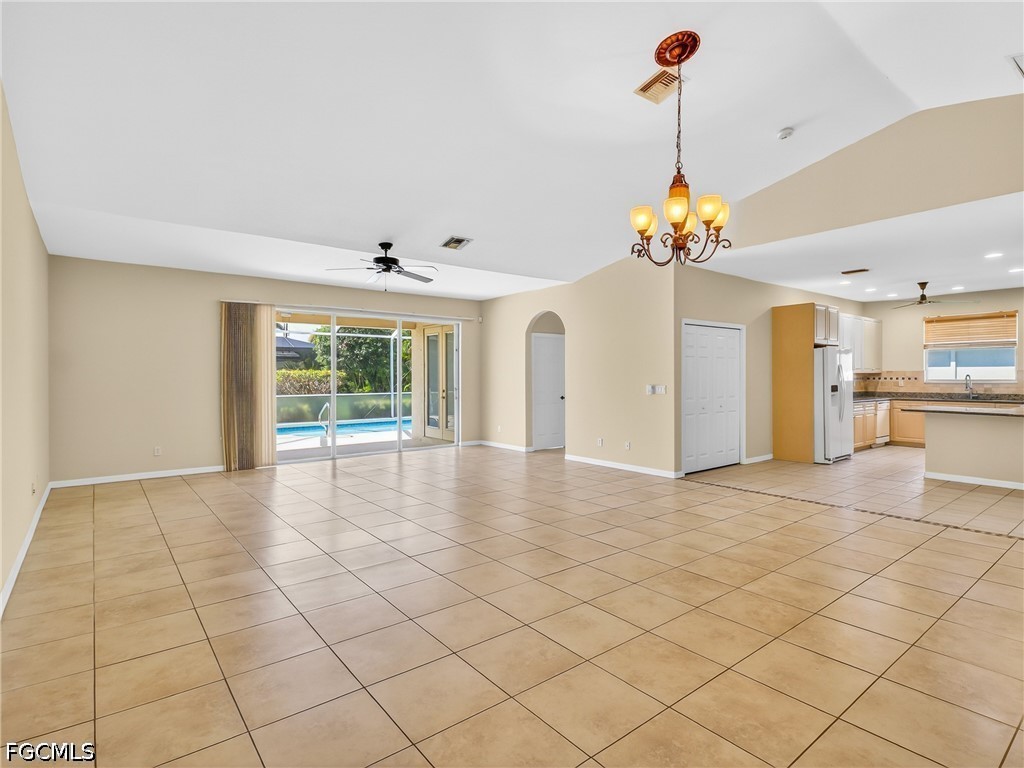 2116 SW 44th Street