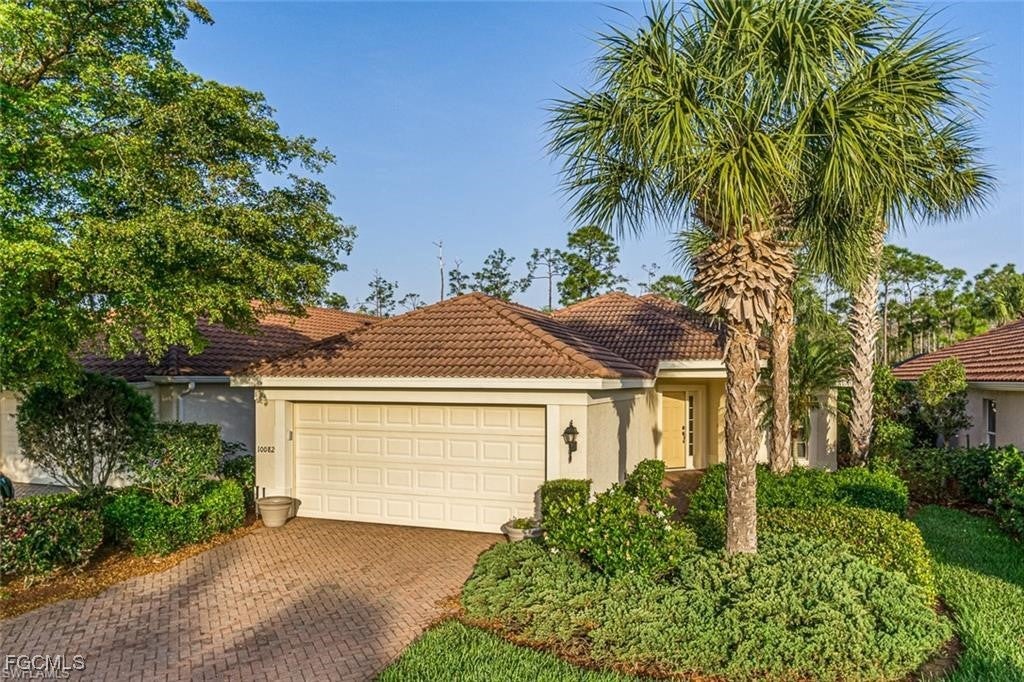 Photo 1 of 30 — 10082 Oakhurst Way, Fort Myers, FL 33913