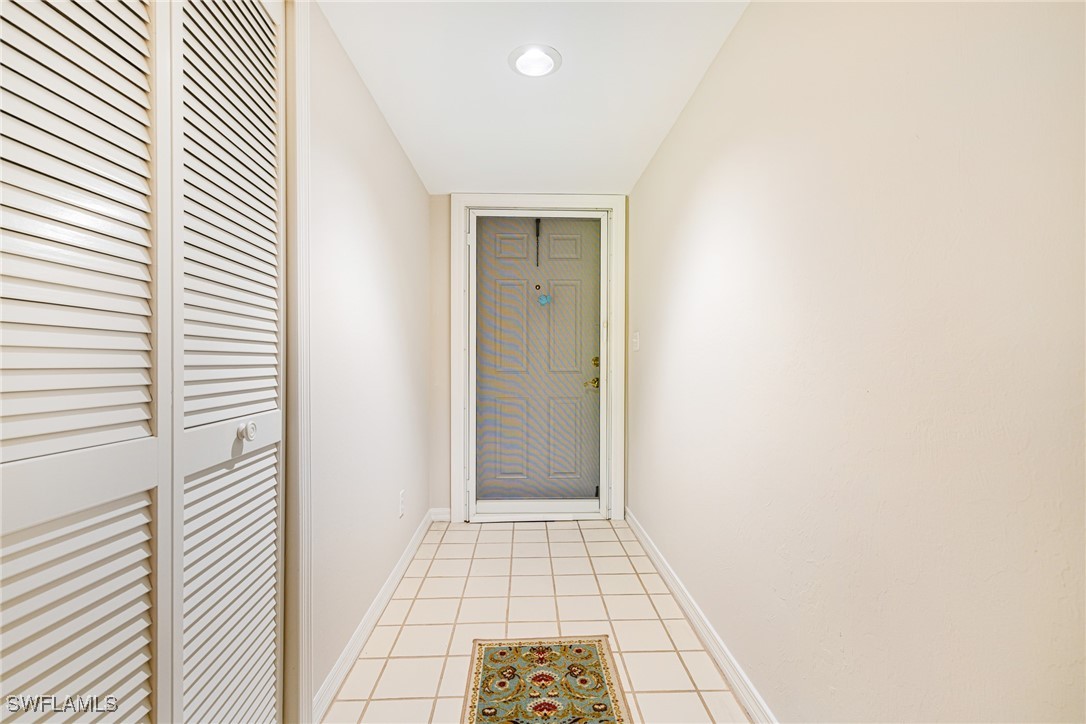 9648 Windsor Gardens Lane 104