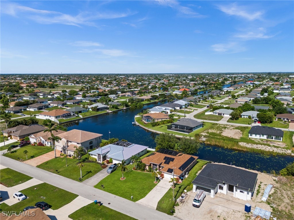 3604 SW 8th Place