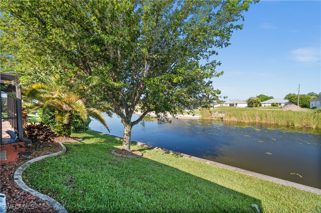 3604 SW 8th Place