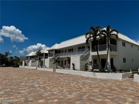 Photo of 805 E Gulf Drive #B4, Sanibel, FL 33957 (MLS # 2026020344)