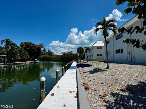 Tiny photo for 805 E Gulf Drive #B4, Sanibel, FL 33957 (MLS # 2026020344)