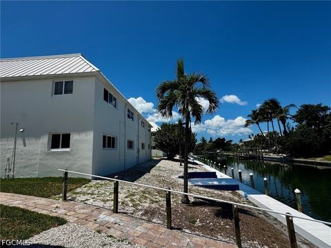 Tiny photo for 805 E Gulf Drive #B4, Sanibel, FL 33957 (MLS # 2026020344)