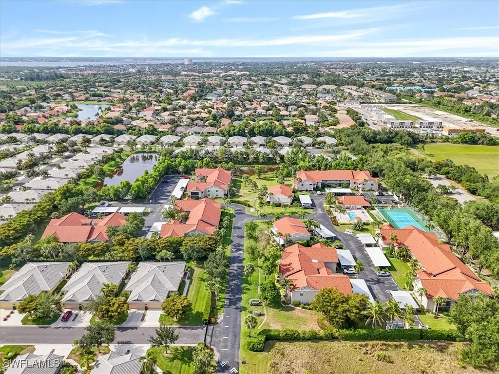 Fort Myers, Florida 33919, United States, 2 Bedrooms Bedrooms, ,2 BathroomsBathrooms,Residential,Active,137958