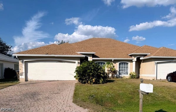 1231 SE 6TH TER, CAPE CORAL, FL 33990 - Image f2b3c8e6d20096c56ac65723b7d0debd/531684130