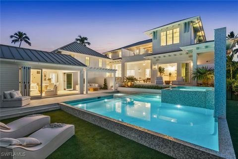187 10th Avenue S Naples FL 34102