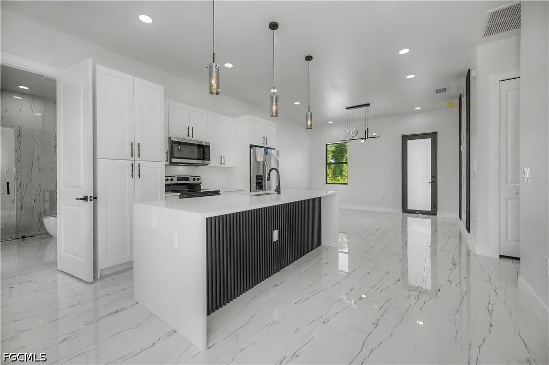 3121 69th Street W