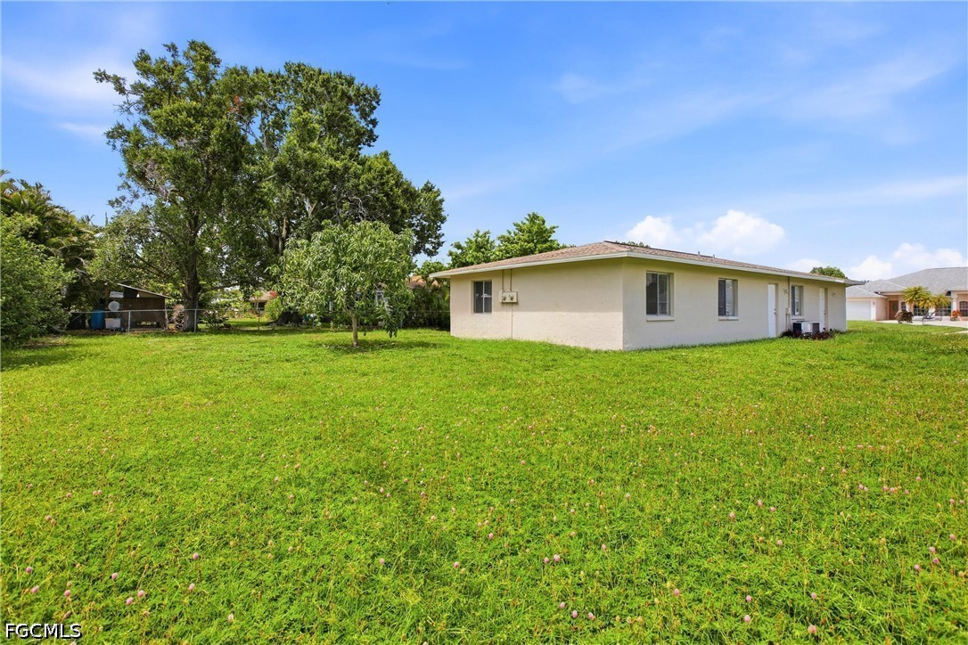 2237 Iris Way