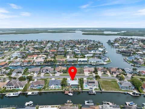 A home in MARCO ISLAND